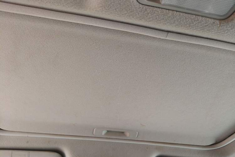 Used Nissan Tiida 2016 1.6L CVT Cool Dynamic Edition Headliner