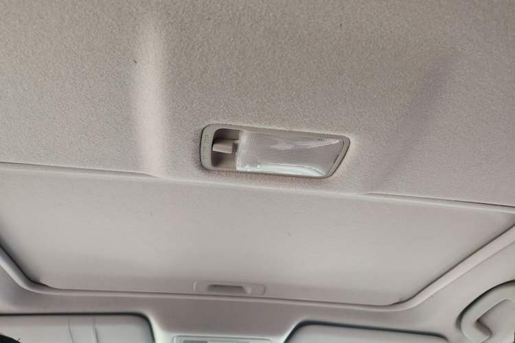 Used Nissan Tiida 2016 1.6L CVT Smart Drive Edition Headliner