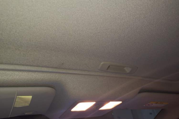 Used Nissan Tiida 2016 1.6L CVT Cool Dynamic Edition Headliner