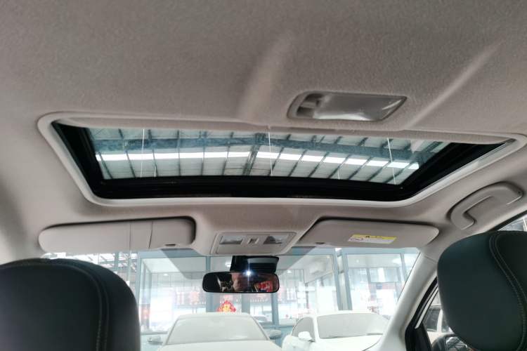 Used Nissan Tiida 2016 1.6L CVT Smart Drive Edition Headliner