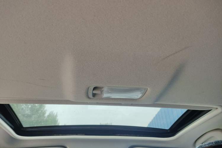 Used Nissan Tiida 2016 1.6L CVT Smart Drive Edition Headliner