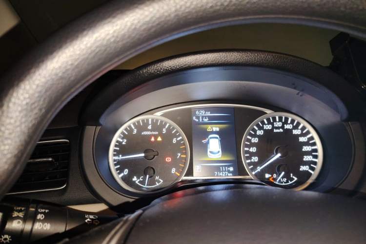 Used Nissan Tiida 2016 1.6L CVT Smart Drive Edition Instrument Cluster