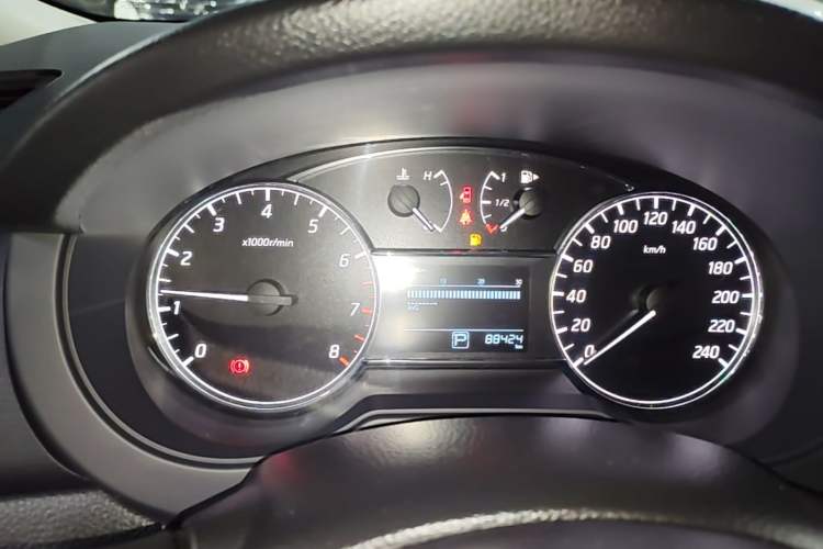 Used Nissan Tiida 2016 1.6L CVT Cool Dynamic Edition Instrument Cluster