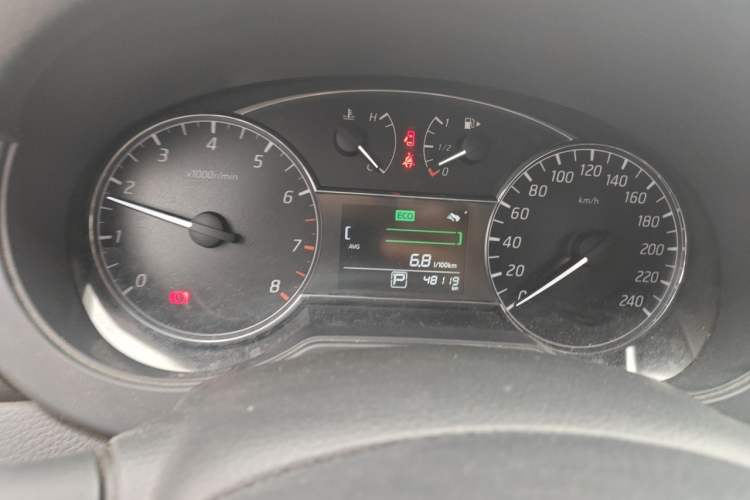 Used Nissan Tiida 2016 1.6L CVT Cool Dynamic Edition Instrument Cluster