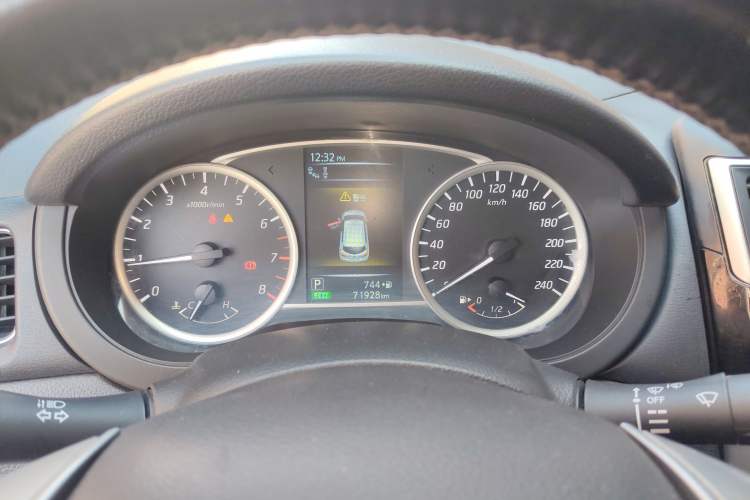 Used Nissan Tiida 2016 1.6L CVT Smart Drive Edition Instrument Cluster