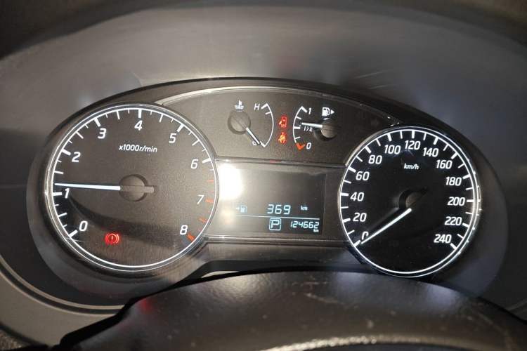 Used Nissan Tiida 2016 1.6L CVT Cool Dynamic Edition Instrument Cluster