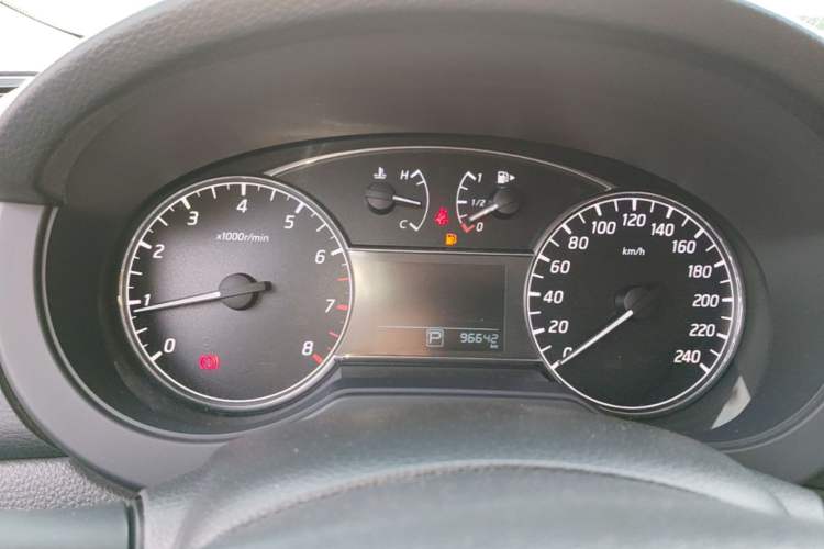 Used Nissan Tiida 2016 1.6L CVT Cool Dynamic Edition Instrument Cluster