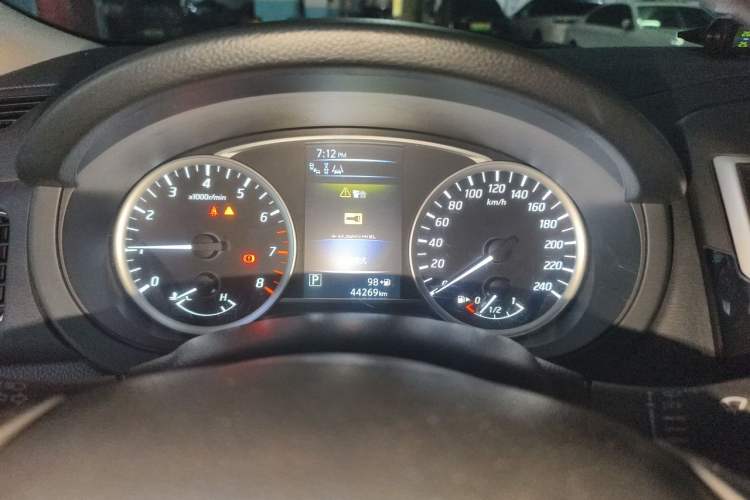 Used Nissan Tiida 2016 1.6L CVT Smart Drive Edition Instrument Cluster
