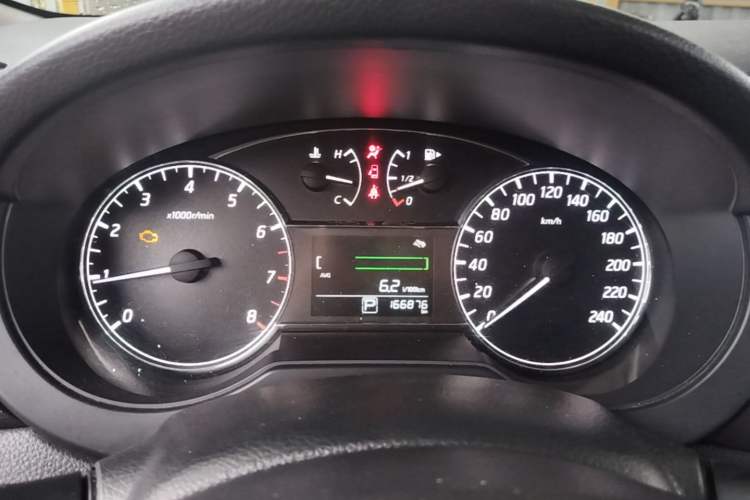 Used Nissan Tiida 2016 1.6L CVT Cool Dynamic Edition Instrument Cluster