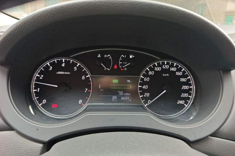 Used Nissan Tiida 2016 1.6L CVT Cool Dynamic Edition Instrument Cluster