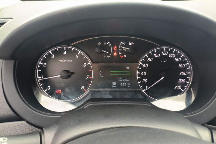 Used Nissan Tiida 2016 1.6L CVT Cool Dynamic Edition Instrument Cluster