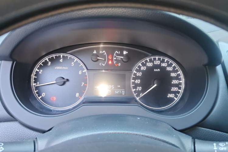 Used Nissan Tiida 2016 1.6L CVT Cool Dynamic Edition Instrument Cluster