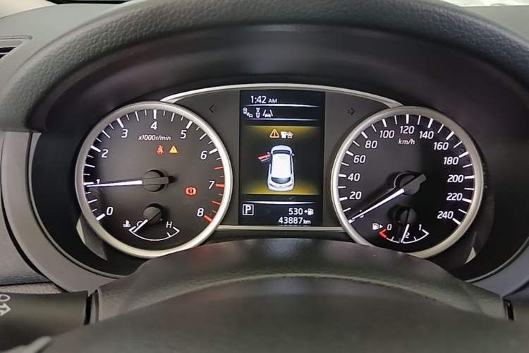 Used Nissan Tiida 2016 1.6L CVT Smart Drive Edition Instrument Cluster