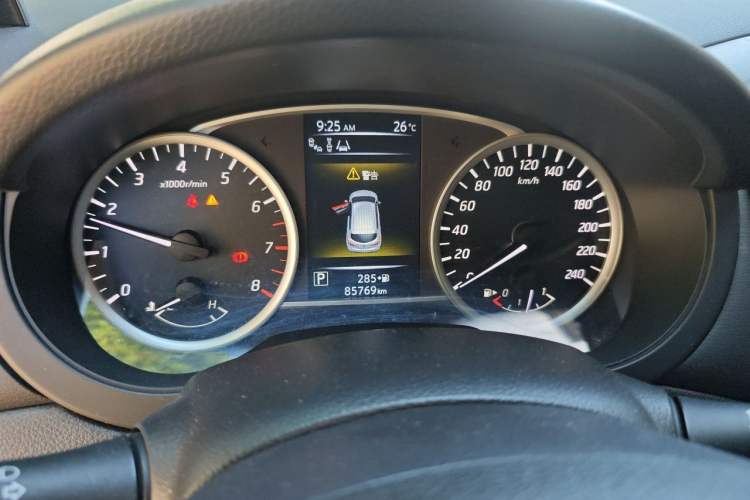 Used Nissan Tiida 2016 1.6L CVT ZhiZun Edition Instrument Cluster