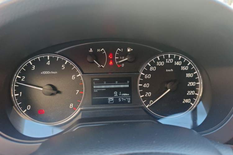Used Nissan Tiida 2016 1.6L CVT Cool Dynamic Edition Instrument Cluster