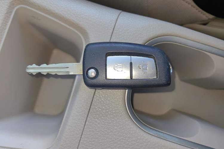 Used Nissan Tiida 2016 1.6L CVT Cool Dynamic Edition Interior 1