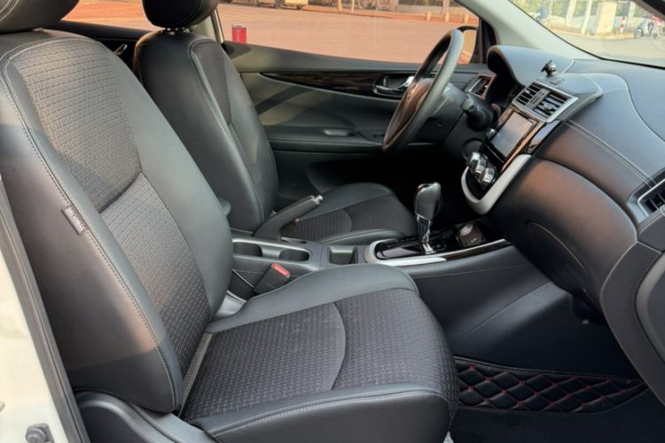 Used Nissan Tiida 2016 1.6L CVT Smart Drive Edition Interior 2