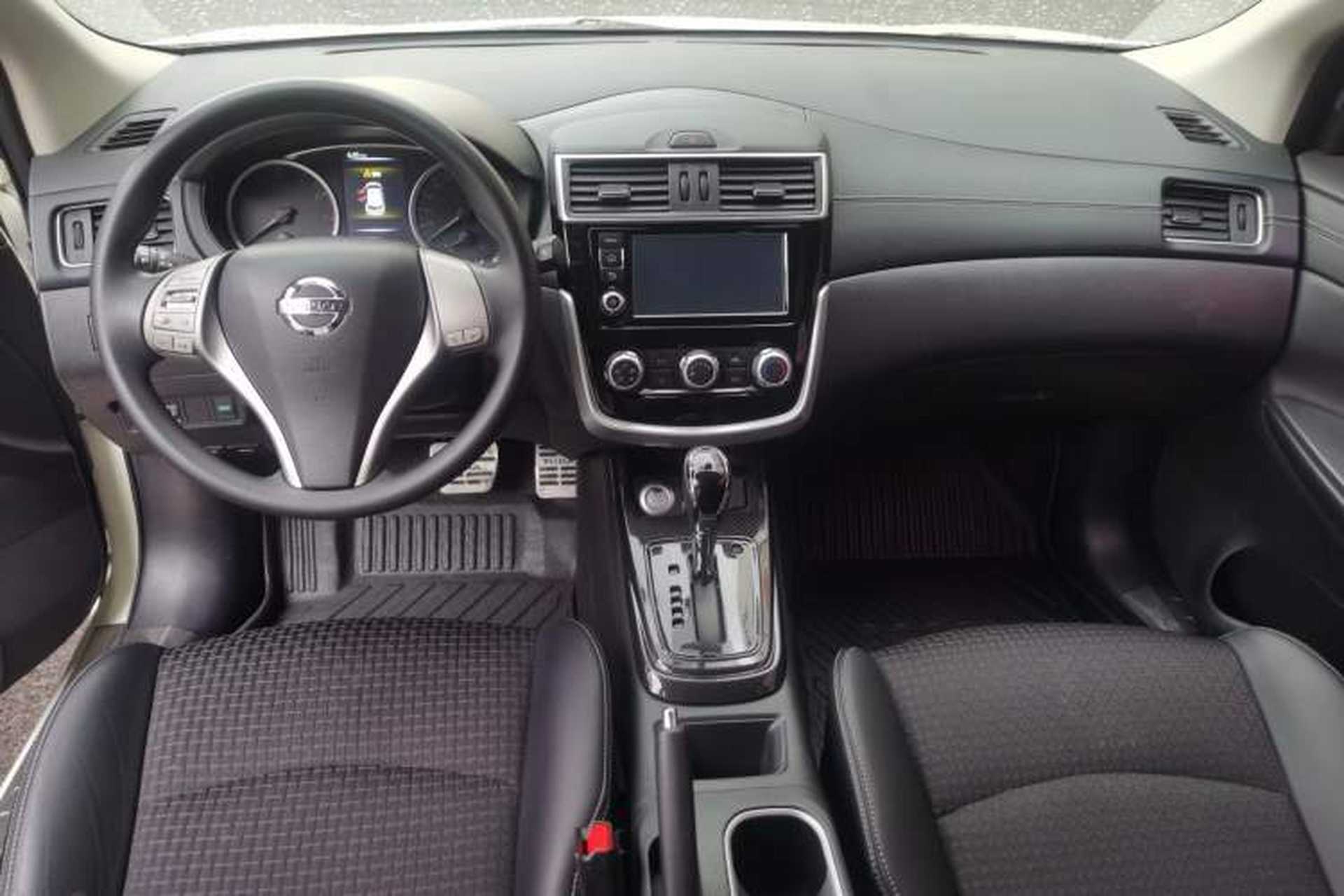 Used Nissan Tiida 2016 1.6L CVT Smart Drive Edition Interior 3