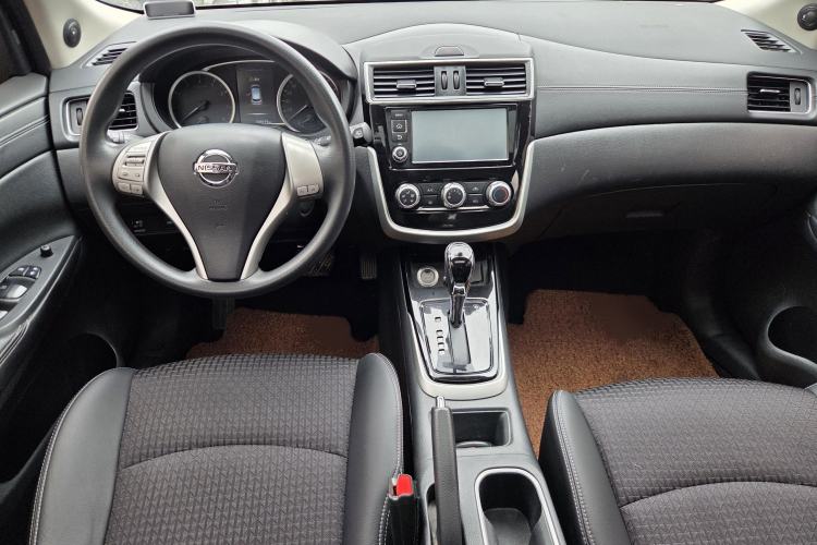 Used Nissan Tiida 2016 1.6L CVT Smart Drive Edition Interior 5
