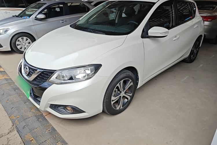 Used Nissan Tiida 2016 1.6L CVT Smart Drive Edition Guazi used car, China used car export, Used car for sale, Used Nissan cars, Cheapest cars for sale