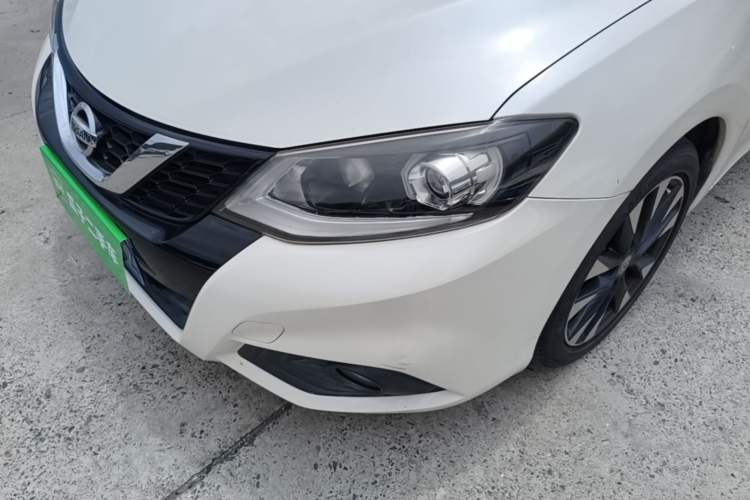 Used Nissan Tiida 2016 1.6L CVT ZhiZun Edition Left Front Headlight
