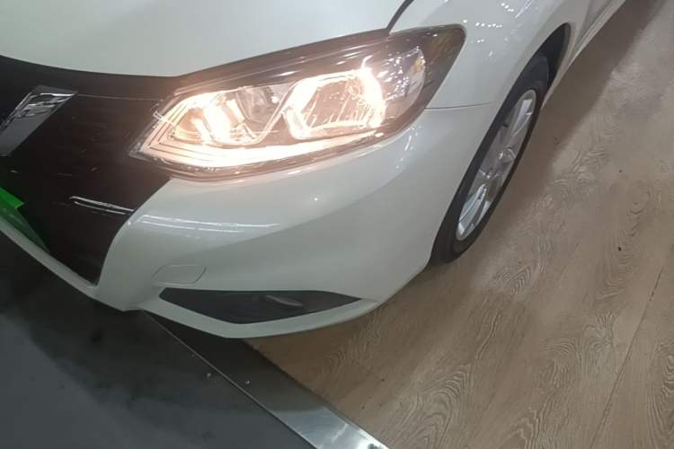 Used Nissan Tiida 2016 1.6L CVT Cool Dynamic Edition Left Front Headlight