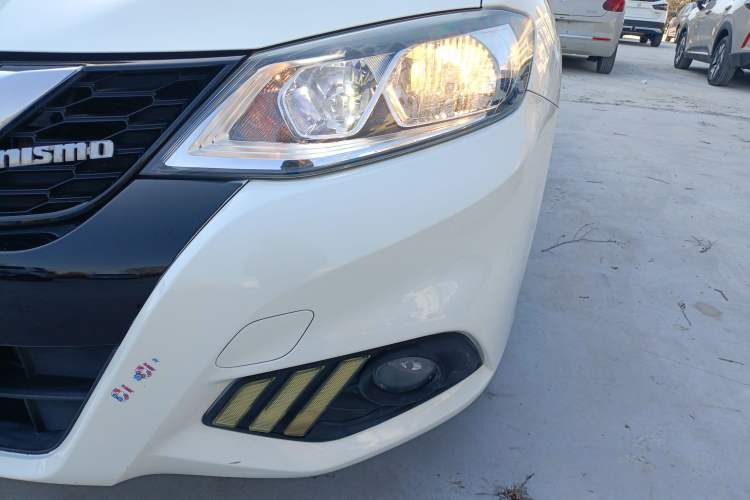 Used Nissan Tiida 2016 1.6L CVT Smart Drive Edition Left Front Headlight