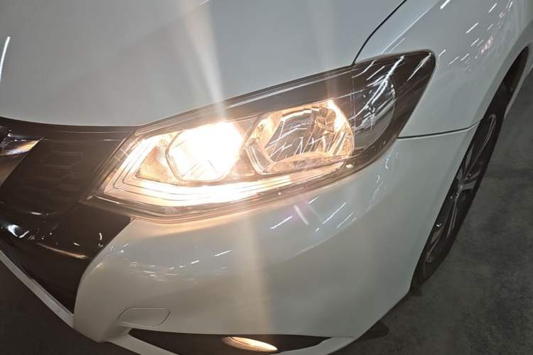 Used Nissan Tiida 2016 1.6L CVT Smart Drive Edition Left Front Headlight