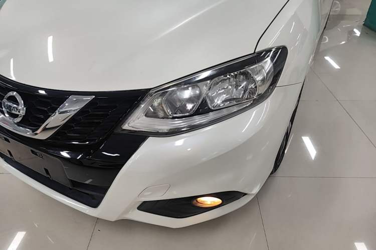 Used Nissan Tiida 2016 1.6L CVT Smart Drive Edition Left Front Headlight