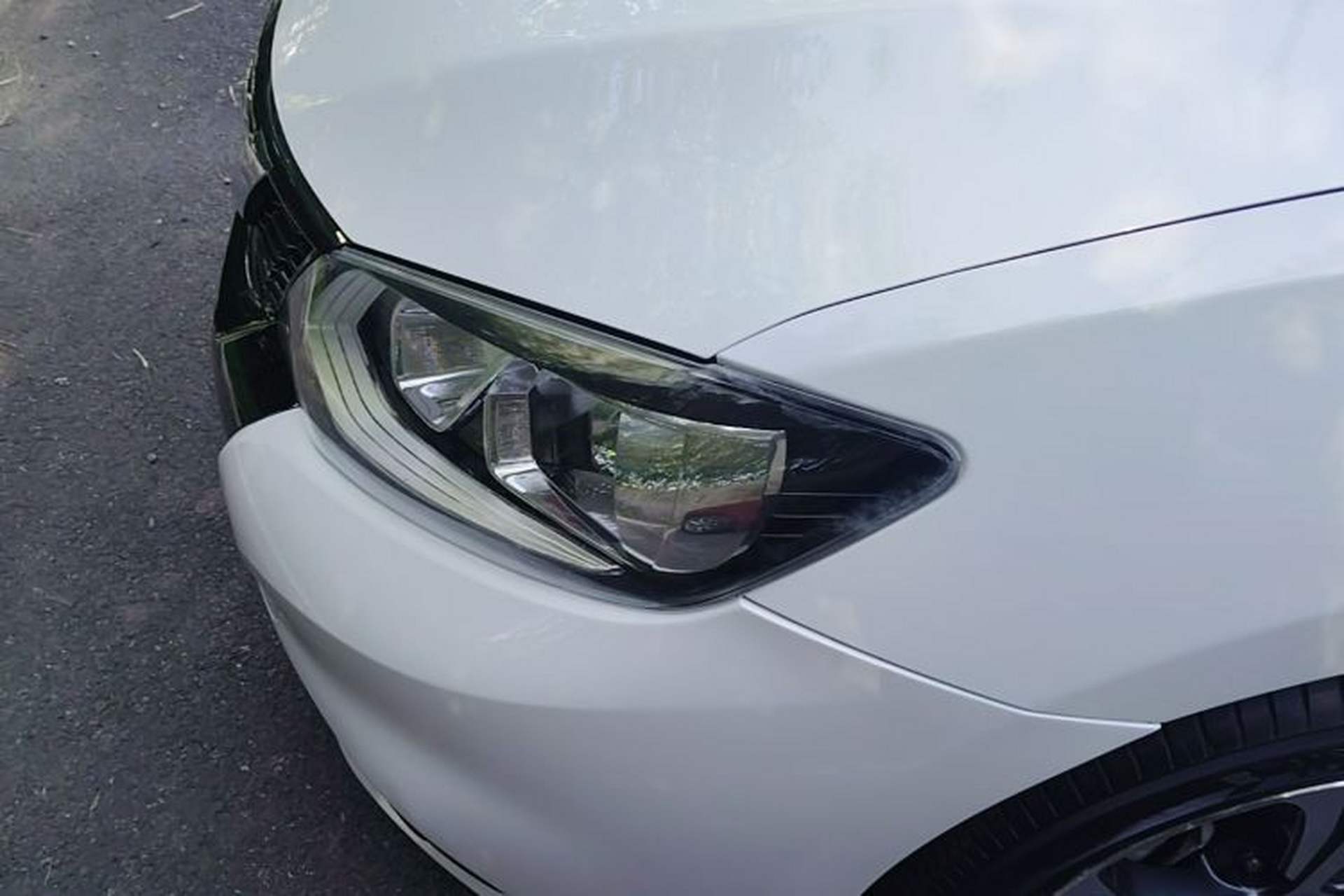 Used Nissan Tiida 2016 1.6L CVT Smart Drive Edition Left Front Headlight