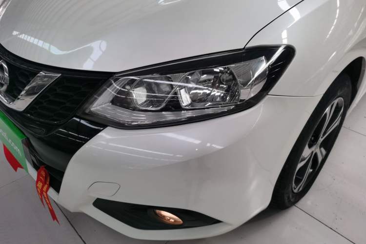 Used Nissan Tiida 2016 1.6L CVT Smart Drive Edition Left Front Headlight