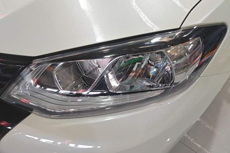 Used Nissan Tiida 2016 1.6L CVT Smart Drive Edition Left Front Headlight