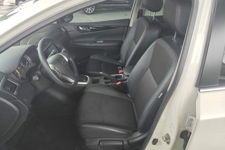 Used Nissan Tiida 2016 1.6L CVT Smart Drive Edition Left Front Seat