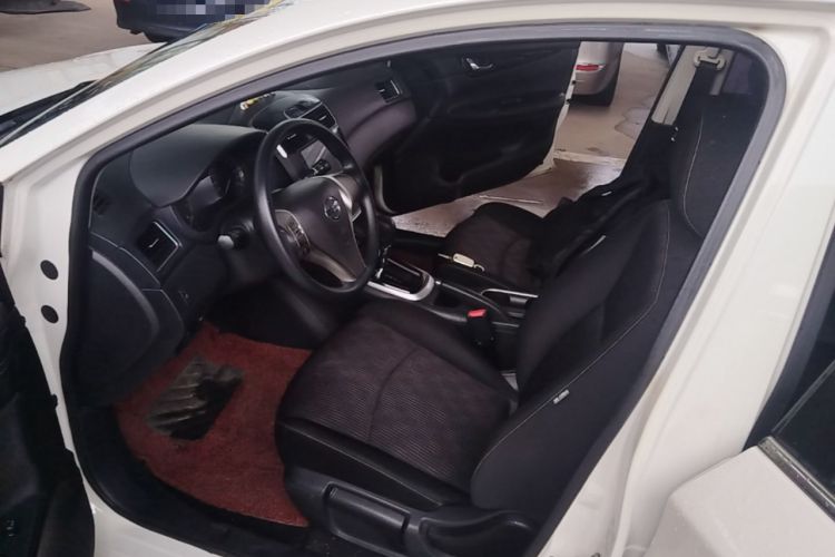 Used Nissan Tiida 2016 1.6L CVT Cool Dynamic Edition Left Front Seat