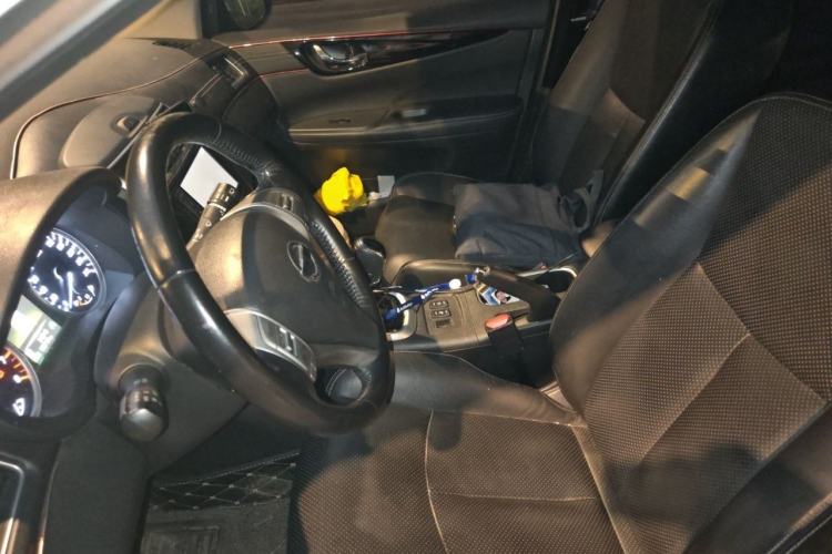 Used Nissan Tiida 2016 1.6L CVT ZhiZun Edition Left Front Seat