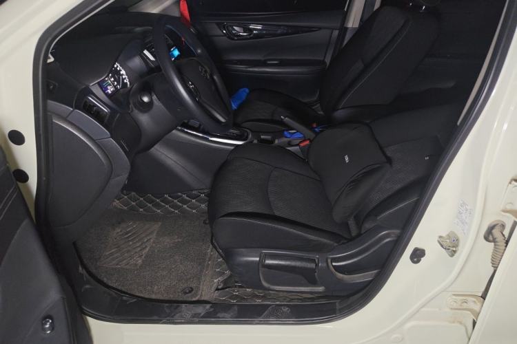 Used Nissan Tiida 2016 1.6L CVT Cool Dynamic Edition Left Front Seat