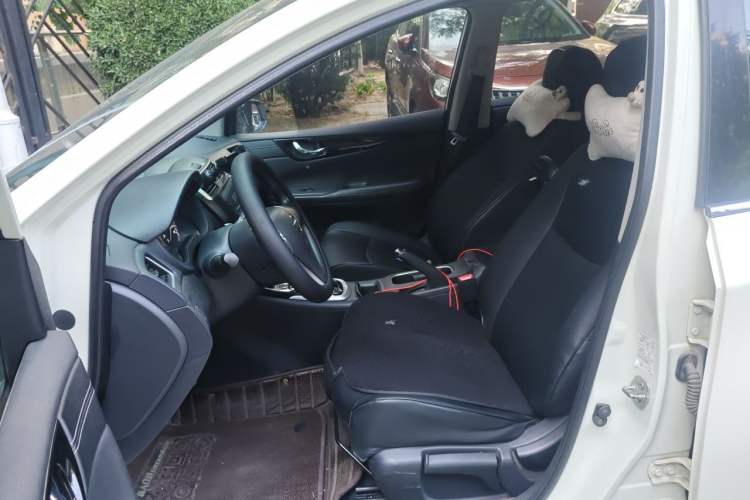 Used Nissan Tiida 2016 1.6L CVT Cool Dynamic Edition Left Front Seat