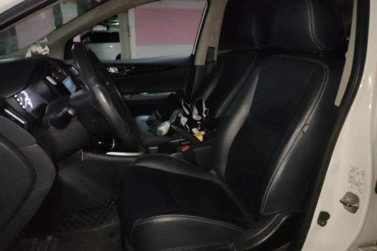 Used Nissan Tiida 2016 1.6L CVT Cool Dynamic Edition Left Front Seat