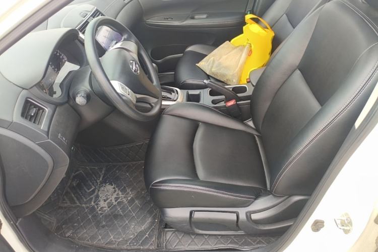 Used Nissan Tiida 2016 1.6L CVT Cool Dynamic Edition Left Front Seat