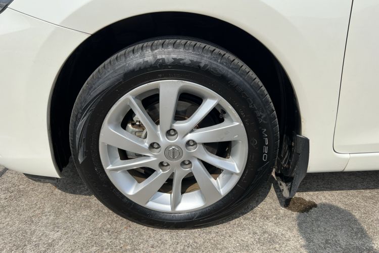 Used Nissan Tiida 2016 1.6L Manual Cool Edition Left Front Wheel Hub