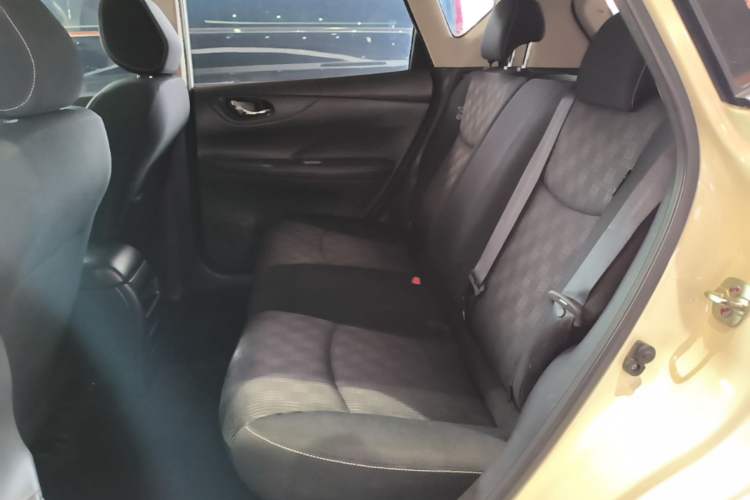 Used Nissan Tiida 2016 1.6L CVT Cool Dynamic Edition Left Rear Seat