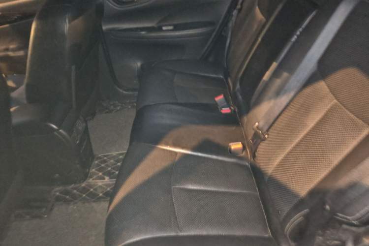 Used Nissan Tiida 2016 1.6L CVT ZhiZun Edition Left Rear Seat
