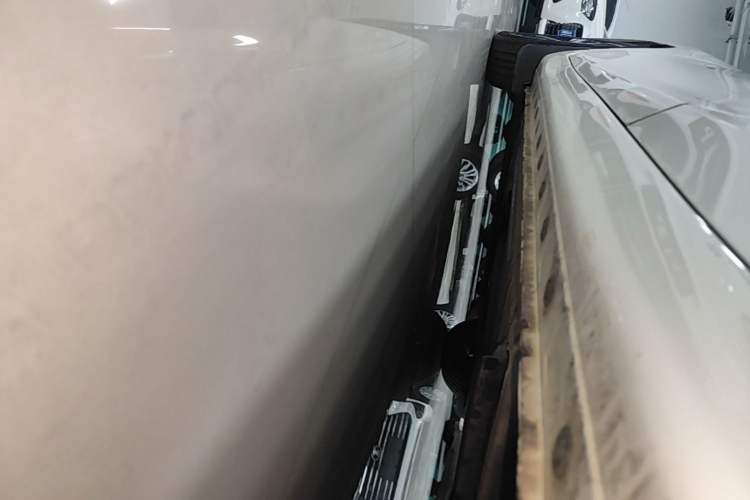 Used Nissan Tiida 2016 1.6L CVT Smart Drive Edition Left Side Sill