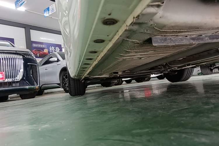 Used Nissan Tiida 2016 1.6L CVT Smart Drive Edition Left Side Sill