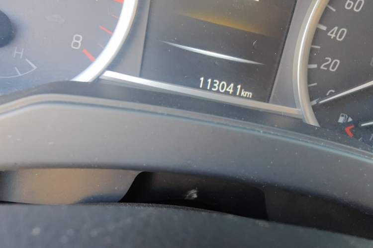 Used Nissan Tiida 2016 1.6L CVT Smart Drive Edition Odometer Close Up