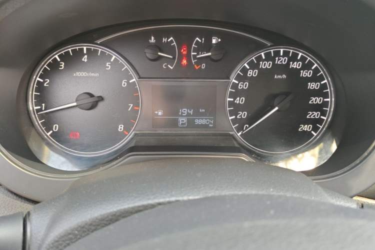 Used Nissan Tiida 2016 1.6L CVT Cool Dynamic Edition Odometer Close Up
