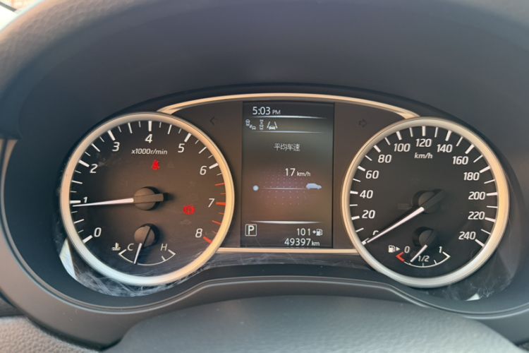 Used Nissan Tiida 2016 1.6L CVT Smart Drive Edition Odometer Close Up