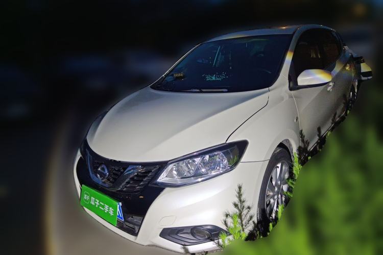 Used Nissan Tiida 2016 1.6L CVT Joyride Edition Guazi used car, China used car export, Used car for sale, Used Nissan cars, Cheapest cars for sale