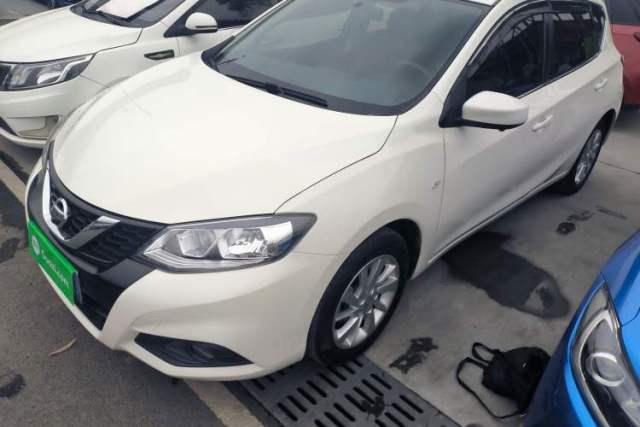 Ojetý Nissan Tiida 2016 1.6L CVT Cool Dynamic Edition
