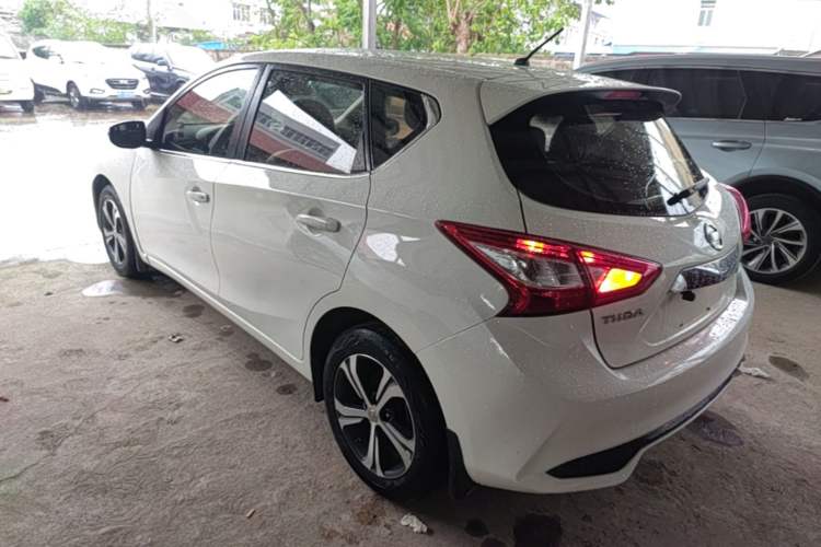 Used Nissan Tiida 2016 1.6L CVT Smart Drive Edition Rear Left 45 Deg